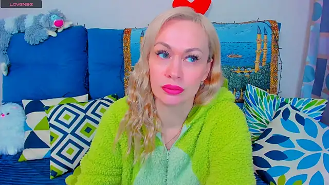 EllenMoore online show from December 2024 02:41:02 AM