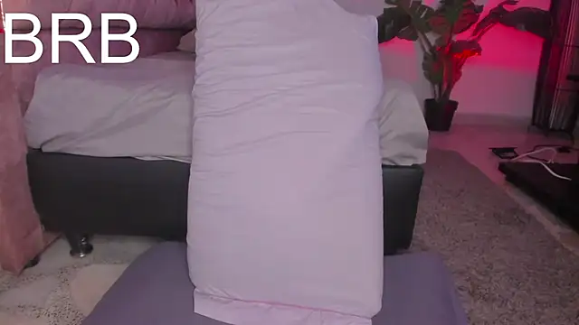 Secret chells online show from April 2026 07:58:02 PM