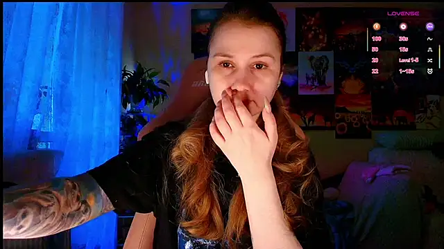 Snapshot of GoodWitch_ chatting on May 2026 05:46:02 AM GoodWitch online show from May 2026 05:46:02 AM