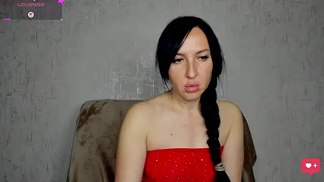 MissGulia online show from July 2026 09:28:02 PM