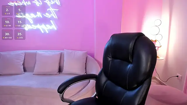 AmyWood online show from January 2025 11:06:01 AM