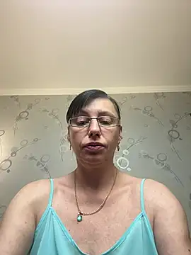 Snapshot of Amberhotqueen chatting on June 2026 08:26:02 PM Amberhotqueen online show from June 2026 08:26:02 PM