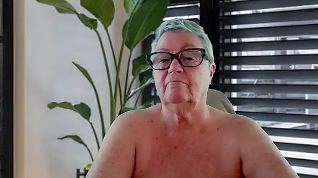 Snapshot of GrannyChrissy68 chatting on June 2026 01:55:01 PM GrannyChrissy68 online show from June 2026 01:55:01 PM