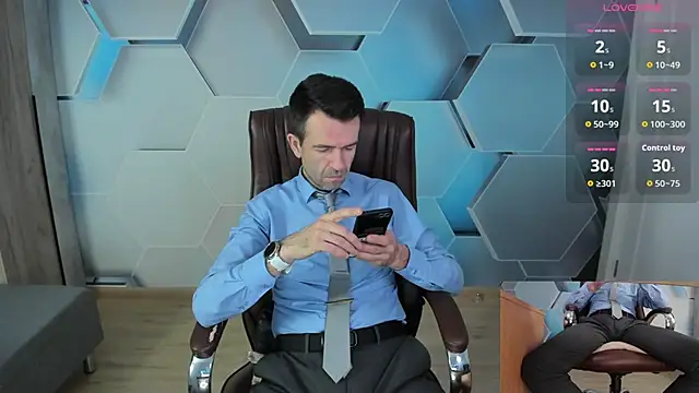 SteveTiger online show from April 2026 03:26:01 AM