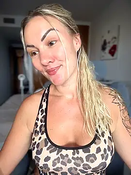 Snapshot of NastyMilf_ chatting on June 2026 09:14:01 AM NastyMilf online show from June 2026 09:14:01 AM