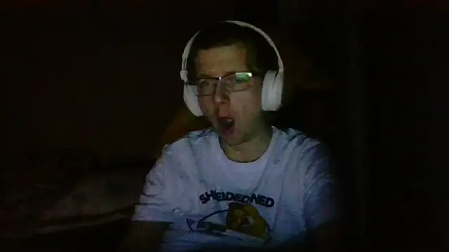 Snapshot of David250692 chatting on March 2026 10:35:01 PM David250692 online show from March 2026 10:35:01 PM