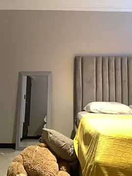 CurvyDesire1 online show from April 2026 05:07:02 AM