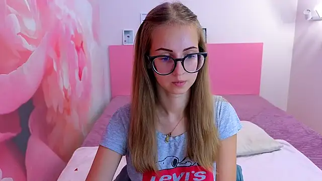 AliceAdams online show from September 2025 06:37:01 AM