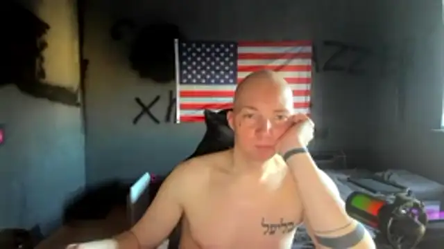 Snapshot of Tolyadar@xh chatting on March 2026 01:41:01 PM Tolyadarxh online show from March 2026 01:41:01 PM