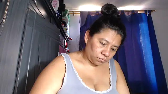 adrixxx38 online show from March 2026 02:07:02 PM