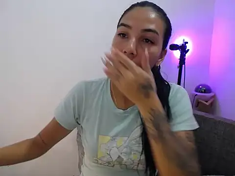 Allyson Smith online show from January 2025 11:15:02 PM