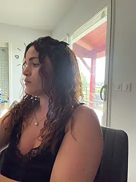 Snapshot of Clara-xoxo chatting on June 2026 12:52:02 PM Clara-xoxo online show from June 2026 12:52:02 PM
