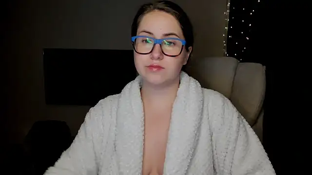 SeasonalSomeone online show from October 2025 10:11:02 PM