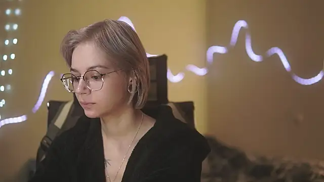 alyssa sweet online show from April 2026 04:48:01 AM