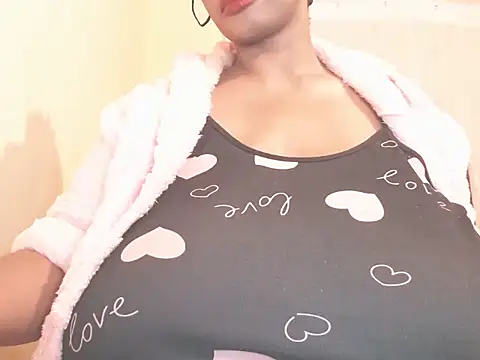 MissTits online show from April 2026 08:36:02 PM