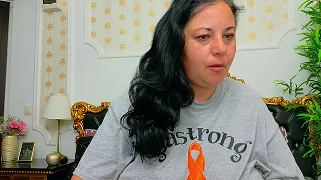 Snapshot of AleshaArabian chatting on May 2026 03:34:01 AM AleshaArabian online show from May 2026 03:34:01 AM