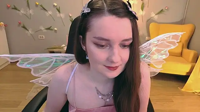 Snapshot of CloudGrace chatting on July 2026 04:19:01 AM CloudGrace online show from July 2026 04:19:01 AM