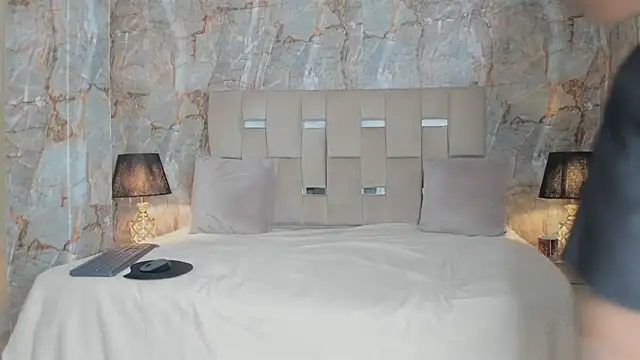 AranzaLatinBlacks online show from January 2025 12:27:02 PM