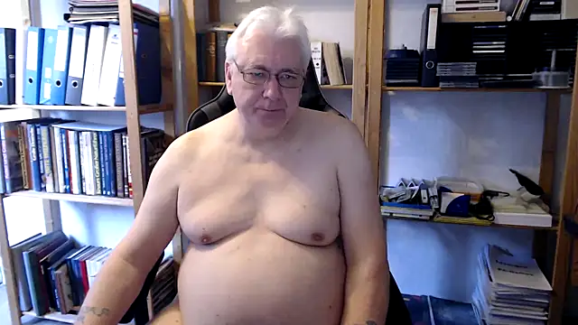 Snapshot of SchwanzhureXXL chatting on March 2026 08:41:01 AM SchwanzhureXXL online show from March 2026 08:41:01 AM