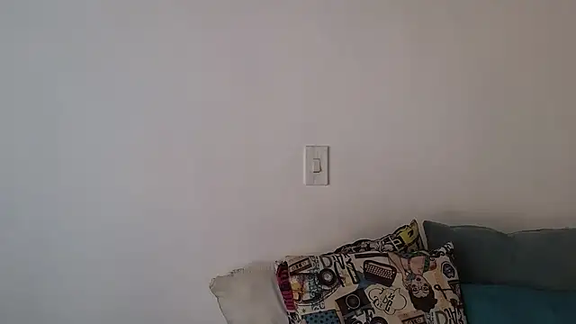 Snapshot of ninaa_fox chatting on July 2026 04:24:01 PM ninaa fox online show from July 2026 04:24:01 PM