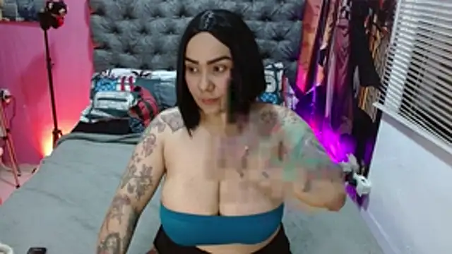 JEENEVIEVE online show from April 2026 06:31:01 PM