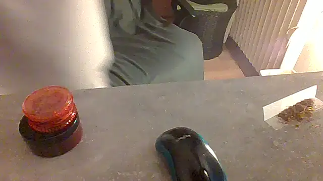 Platinum211 online show from April 2026 10:51:02 PM