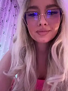 mollyxxx online show from March 2025 04:38:01 AM