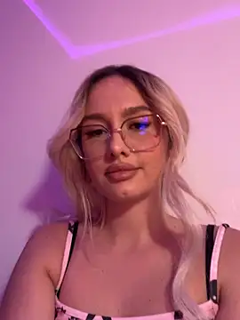 mollyxxx online show from September 2025 10:13:01 PM