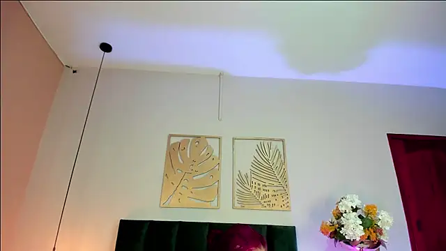 JupiteFox online show from March 2026 12:45:01 AM