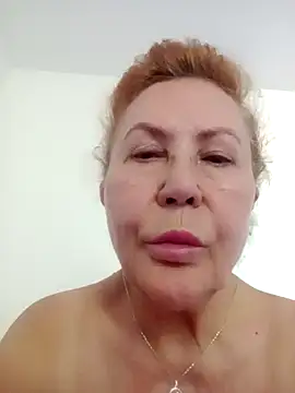 Snapshot of Hottie-Mom chatting on June 2026 06:51:02 AM Hottie-Mom online show from June 2026 06:51:02 AM