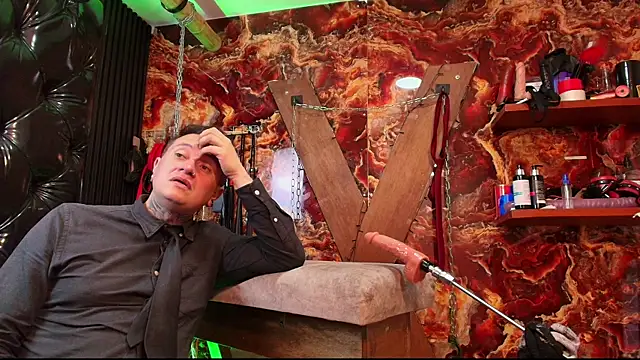 boy n girl online show from April 2026 05:10:01 PM