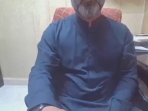 hairymaster95 online show from April 2026 04:00:01 AM