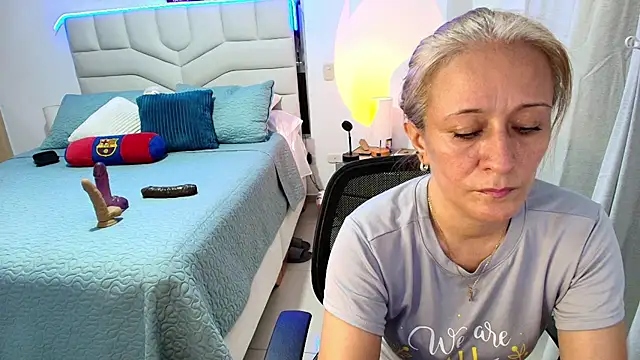 Naty Stone online show from July 2026 08:15:02 PM