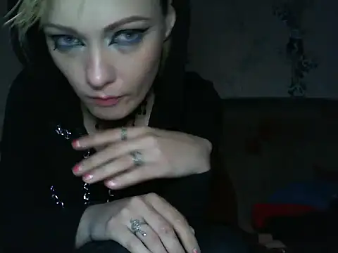 Snapshot of WildMissNiks chatting on June 2026 06:49:01 AM WildMissNiks online show from June 2026 06:49:01 AM