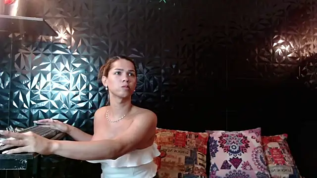 PINK  LOLA1 online show from July 2026 12:25:01 PM