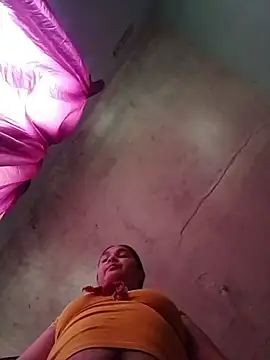 Snapshot of Indianbloom- chatting on February 2026 10:36:01 AM Indianbloom- online show from February 2026 10:36:01 AM