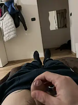 Snapshot of Io1994 chatting on February 2026 11:25:01 PM Io1994 online show from February 2026 11:25:01 PM