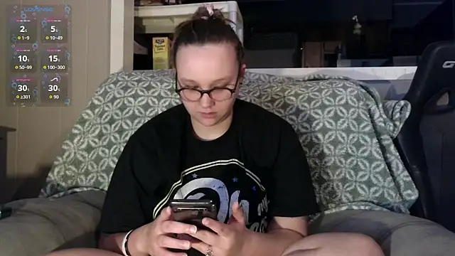 Snapshot of ZeTurtleMaster chatting on October 2025 01:42:01 AM ZeTurtleMaster online show from October 2025 01:42:01 AM