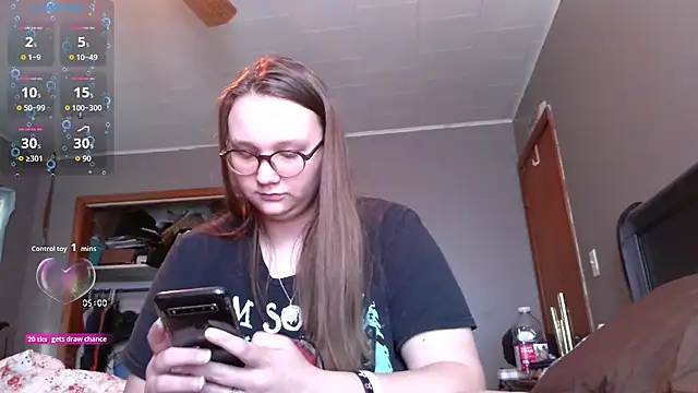 Snapshot of ZeTurtleMaster chatting on November 2025 07:01:02 PM ZeTurtleMaster online show from November 2025 07:01:02 PM