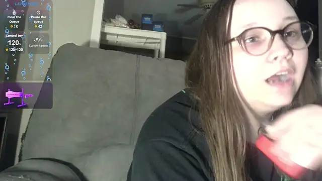 Snapshot of ZeTurtleMaster chatting on April 2026 02:27:02 AM ZeTurtleMaster online show from April 2026 02:27:02 AM