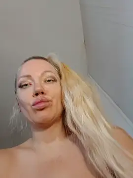 SofiaJoy online show from July 2026 11:39:02 AM