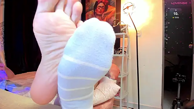 KimberlySaen online show from July 2026 01:58:33 AM