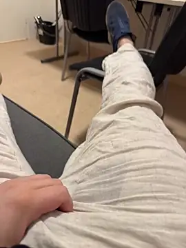 adam123456654321 online show from November 2025 02:29:02 PM