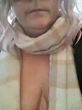 germanwoman01 online show from February 2026 12:15:01 PM