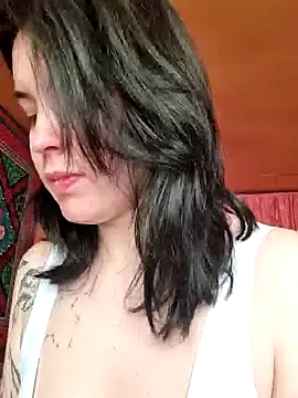 Snapshot of LazyTanukii chatting on February 2026 02:54:01 AM LazyTanukii online show from February 2026 02:54:01 AM