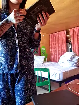 Snapshot of LazyTanukii chatting on March 2026 06:58:01 AM LazyTanukii online show from March 2026 06:58:01 AM