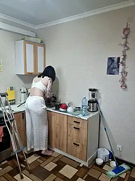 Snapshot of LazyTanukii chatting on March 2026 06:30:02 AM LazyTanukii online show from March 2026 06:30:02 AM