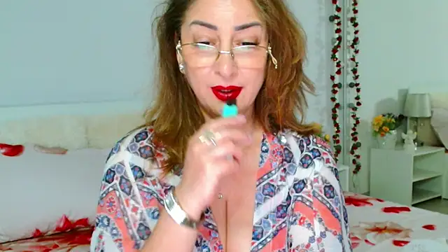 Tyana40 online show from April 2026 01:42:02 AM