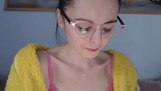 cleophee online show from March 2026 06:53:01 AM