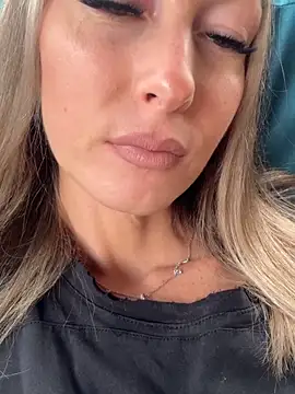 StarryHanna online show from July 2026 01:37:01 PM